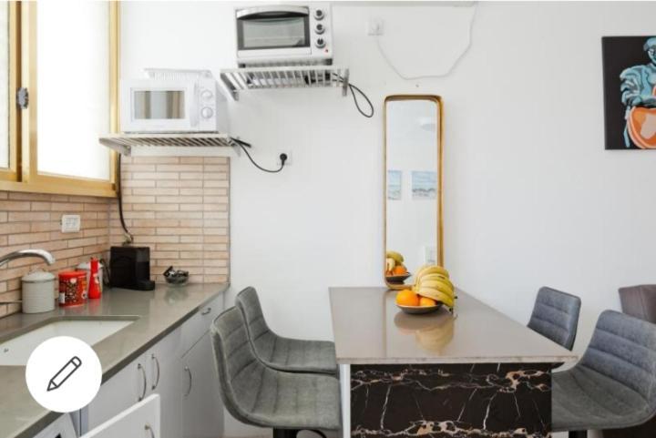 Apartamento Bat Yam On The Beach Exterior foto